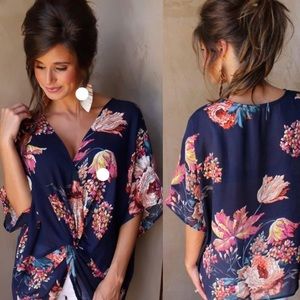 Umgee Boutique Top. Closet CleanOUT